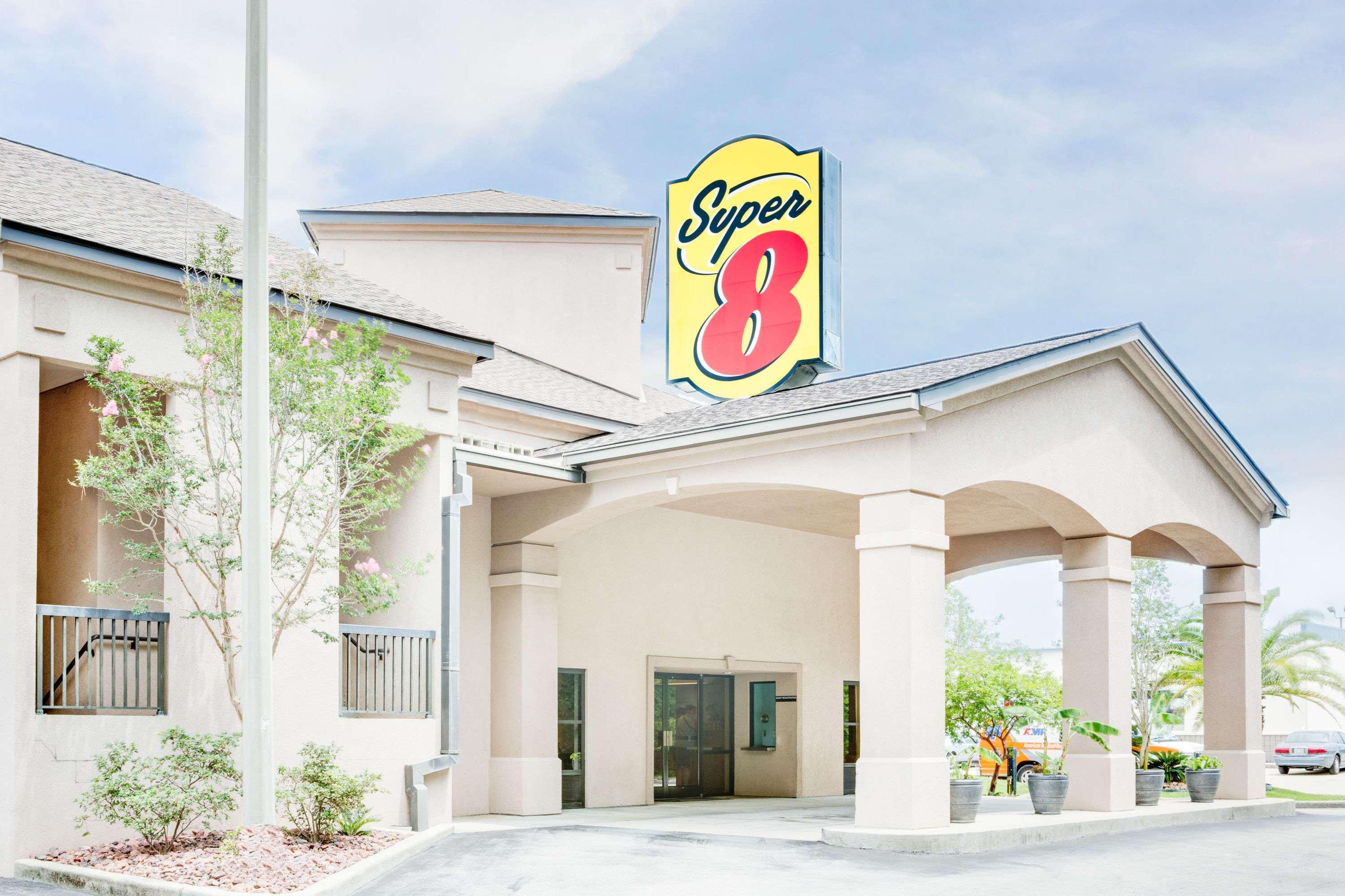 Super 8 By Wyndham Diberville Biloxi Area Bagian luar foto
