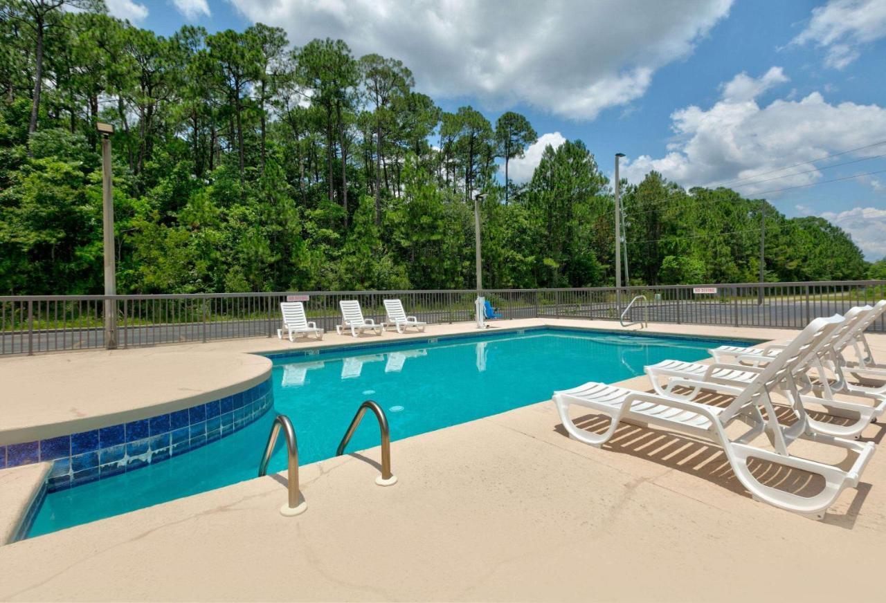 Super 8 By Wyndham Diberville Biloxi Area Bagian luar foto