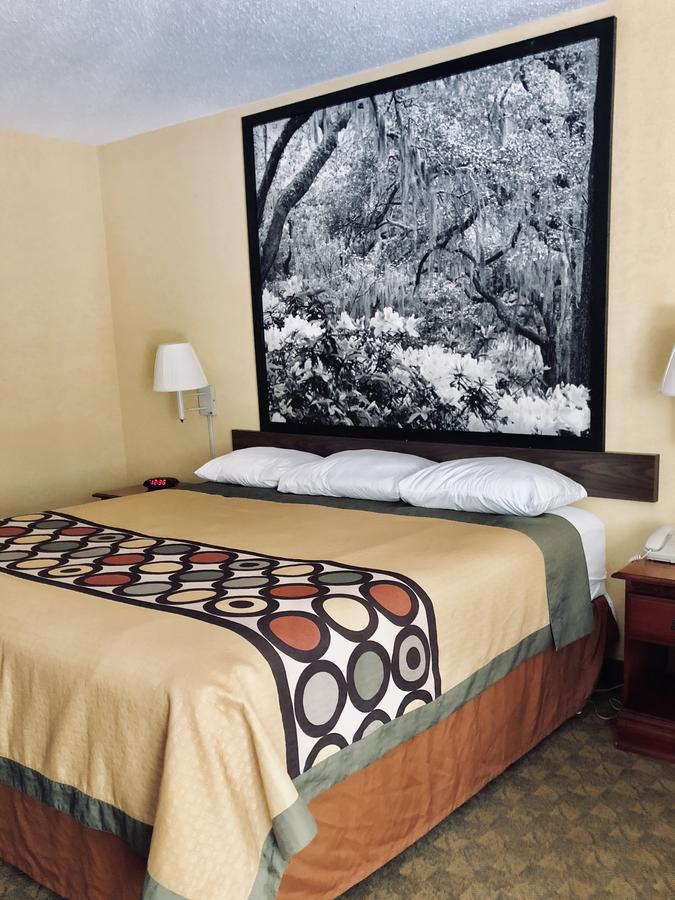 Super 8 By Wyndham Diberville Biloxi Area Bagian luar foto